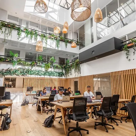 The Babel Community - République - Joliette-3